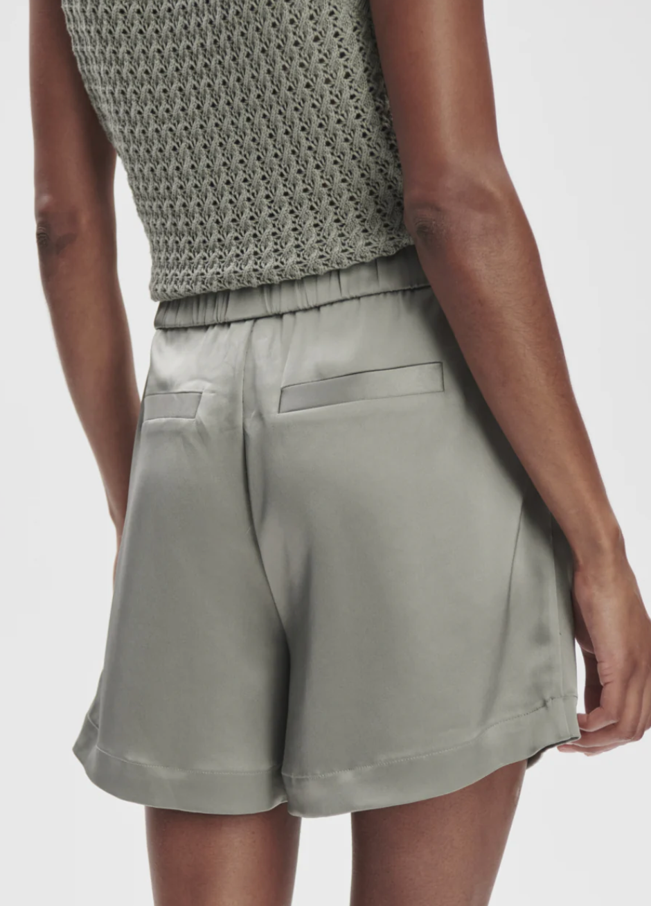 Sarka High Rise Short