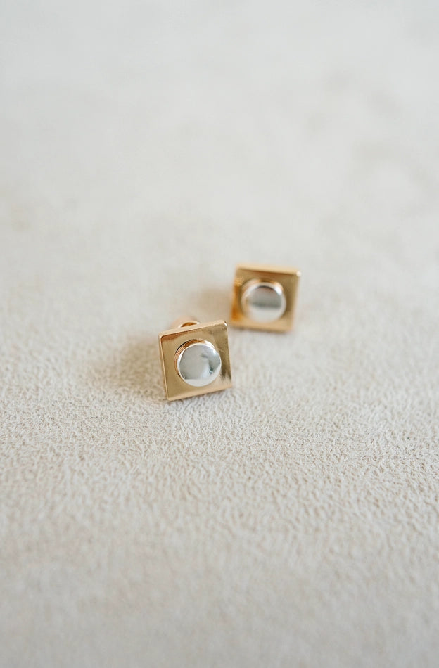 Geometric Stud Earring Gold