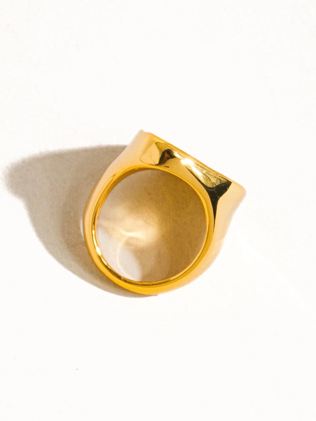 Calypso 18k Gold Natural Shell Statement Ring