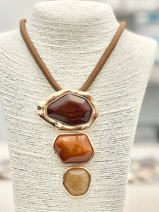 Chic 3-TIer Stone Pendant Brown
