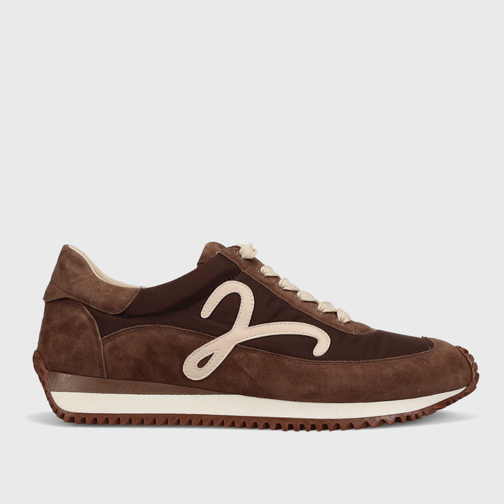 Queen Sneaker Brunette Suede