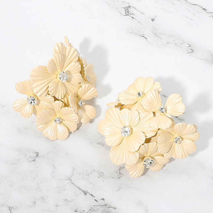Cluster Bloom Earrings Ivory