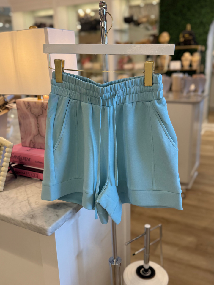 Atrium High Rise Short 4.5 Porcelain Blue