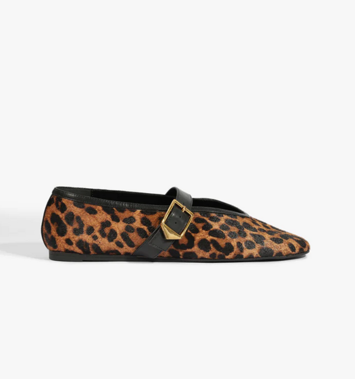 Courtney Buckle Flat