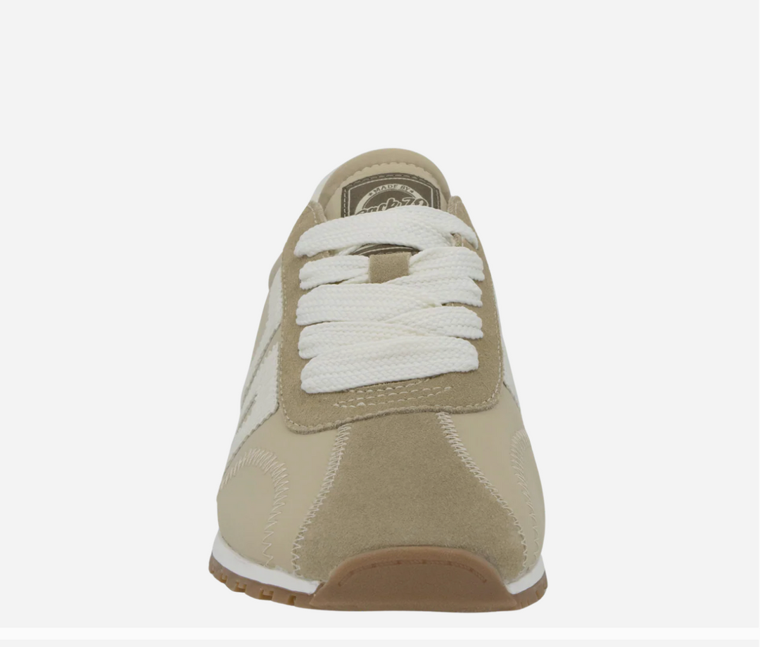 Asian Sneakers Almond