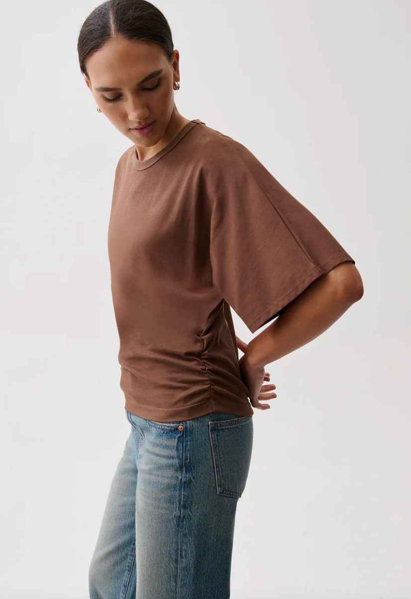 Veronica Kimono Sleeve Fitted Tee Lindt