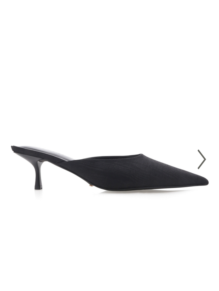 Wynonna Black Grosgrain