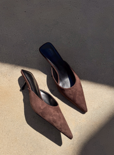 Wynonna Dark Cacao Suede