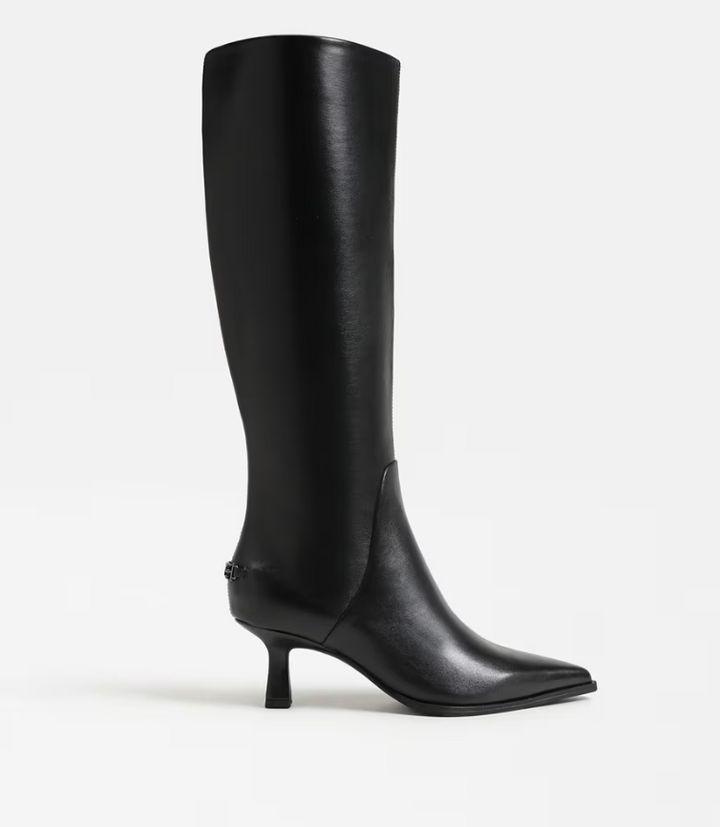 Yulia Boot