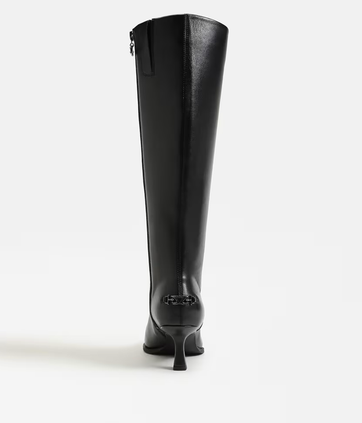 Yulia Boot