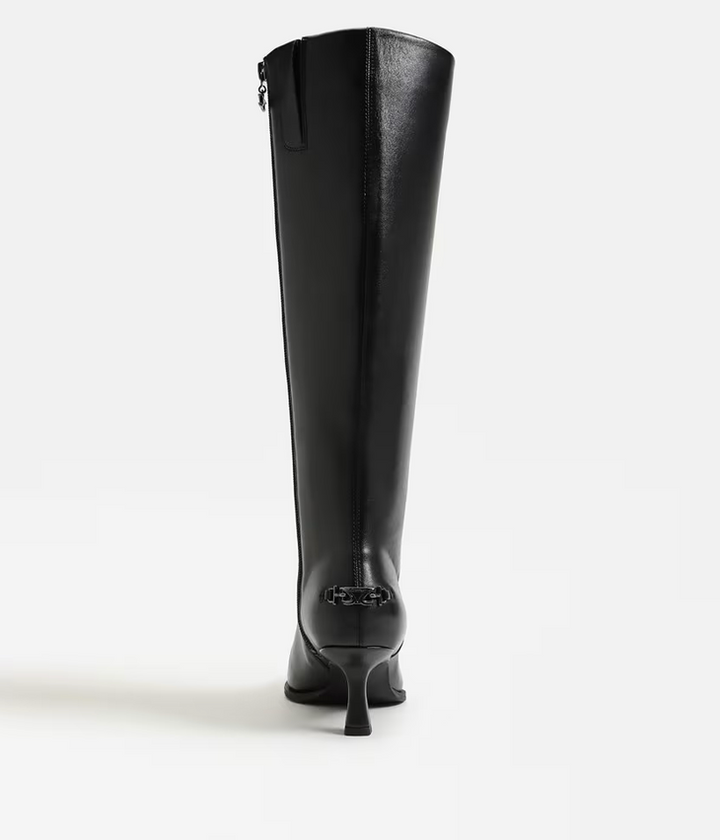 Yulia Boot