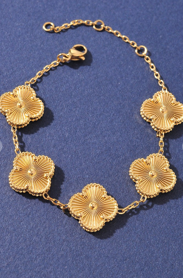 Clove Bracelet Gold