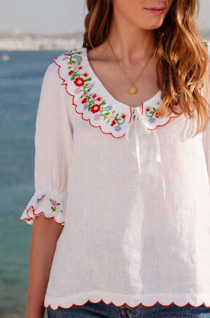 Ava Top Folk Scallop