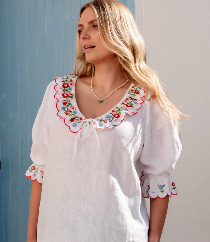 Ava Top Folk Scallop