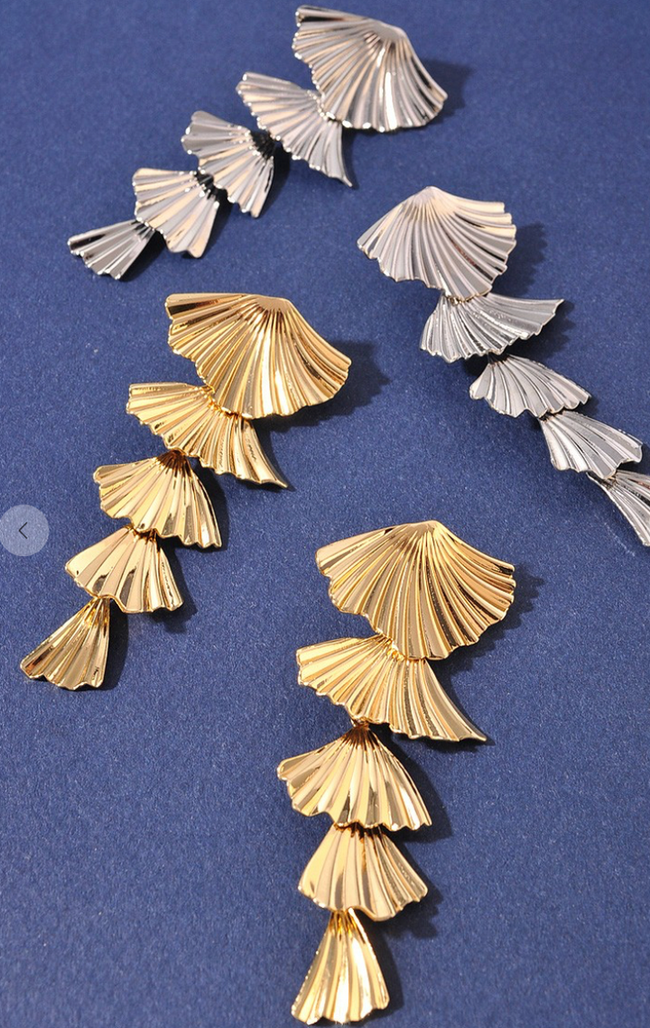 Flare Petal Drop Earrings Gold