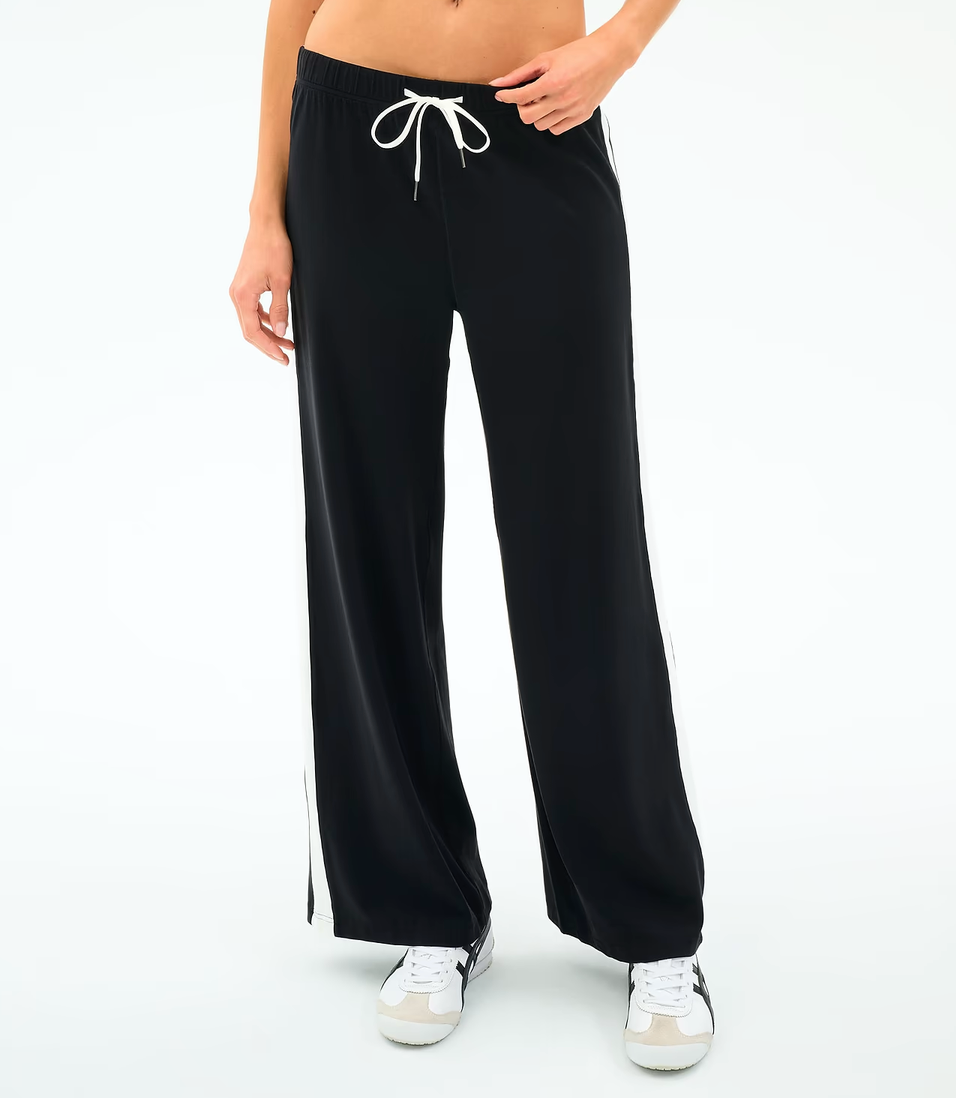 Willow Airweight Wide Leg Black
