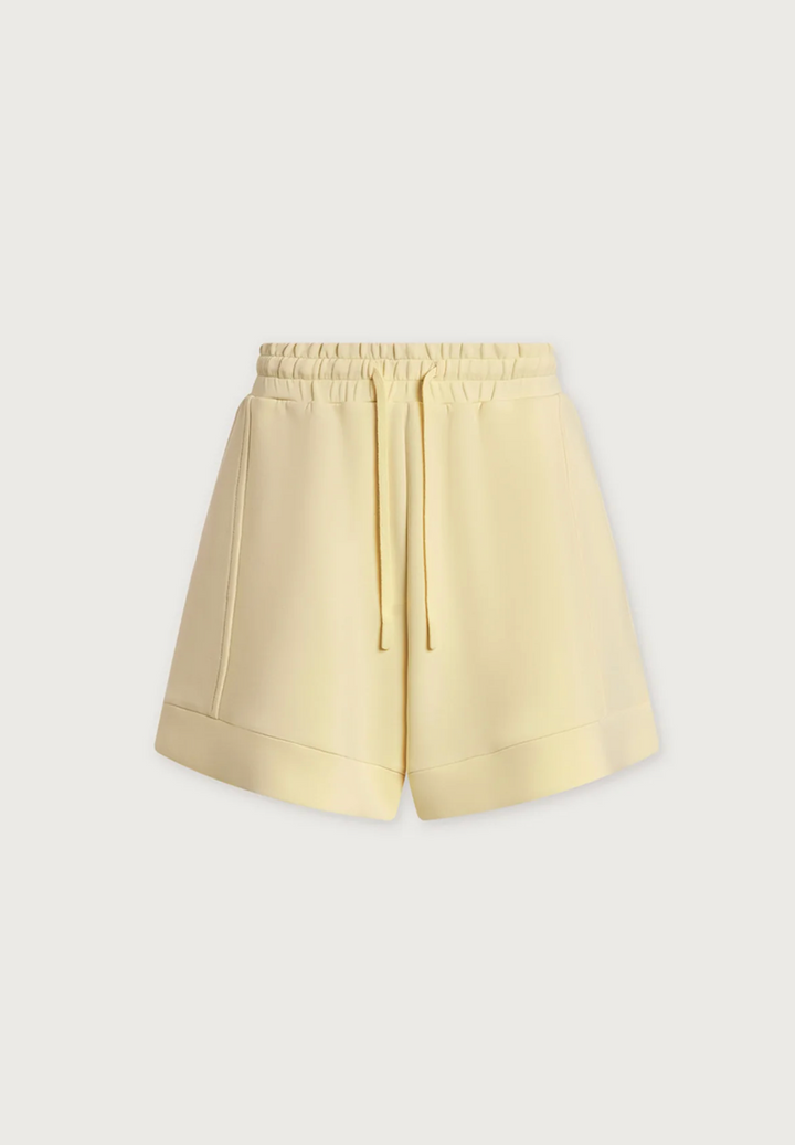 Atrium High Rise Short 4.5 Anise Flower