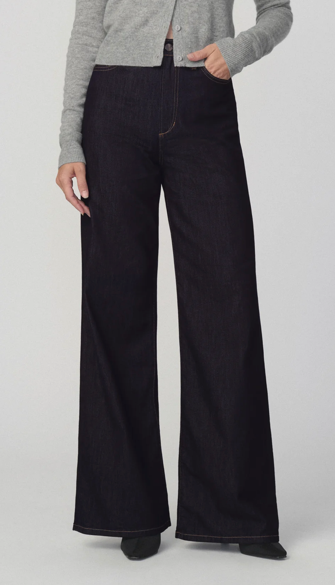 The Mia Petite Absolutely