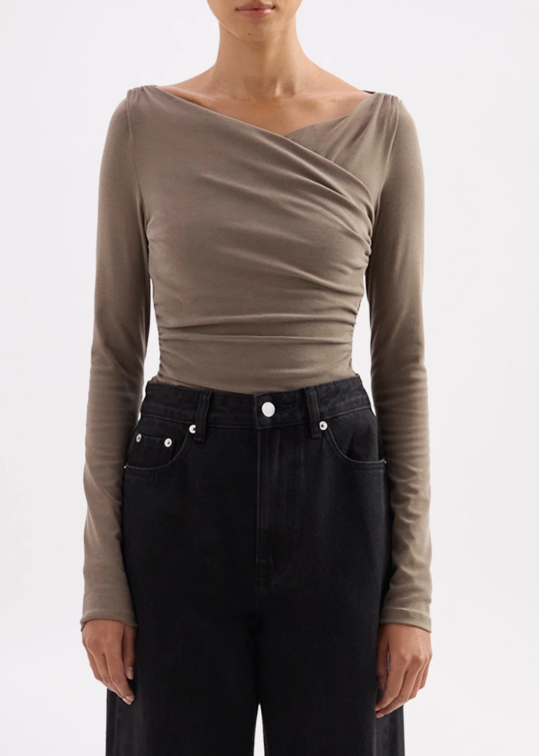Daniya Top