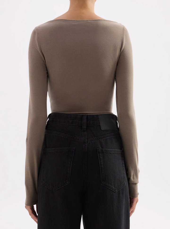 Daniya Top
