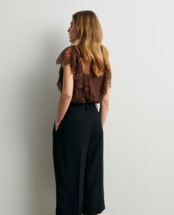 Wila Lace Blouse