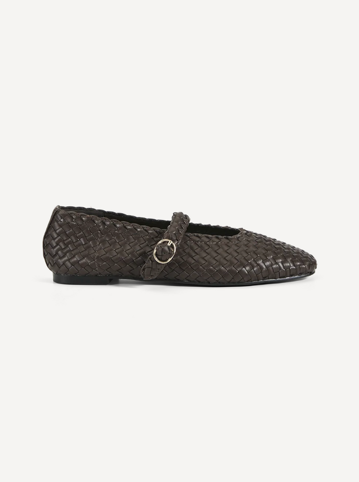 Vivianna Flat