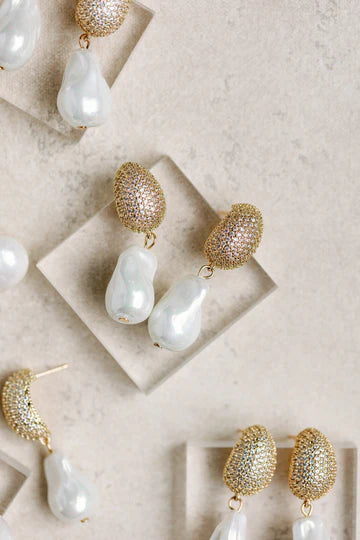 Sparkling Vintage Chunky Gold & Pearl Drop Holiday Earrings