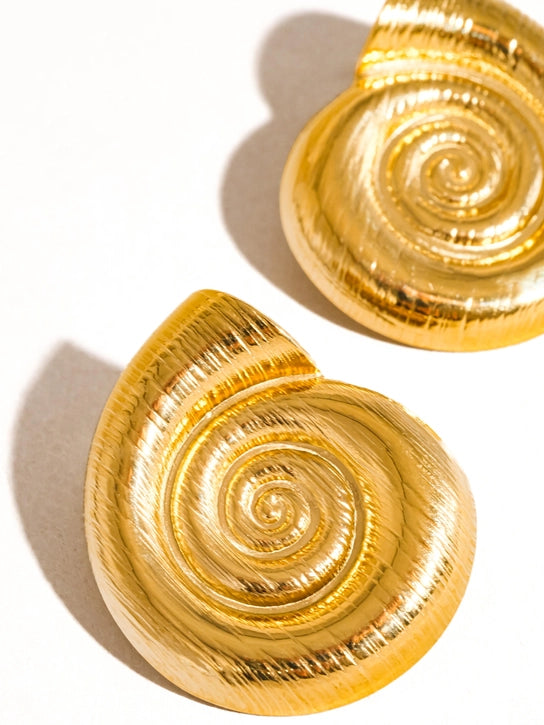 Coraline 18K Gold Non-Tarnish Seashell Stud