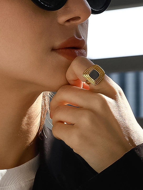 Auricca 18K Gold Non-Tarnish Ring Black