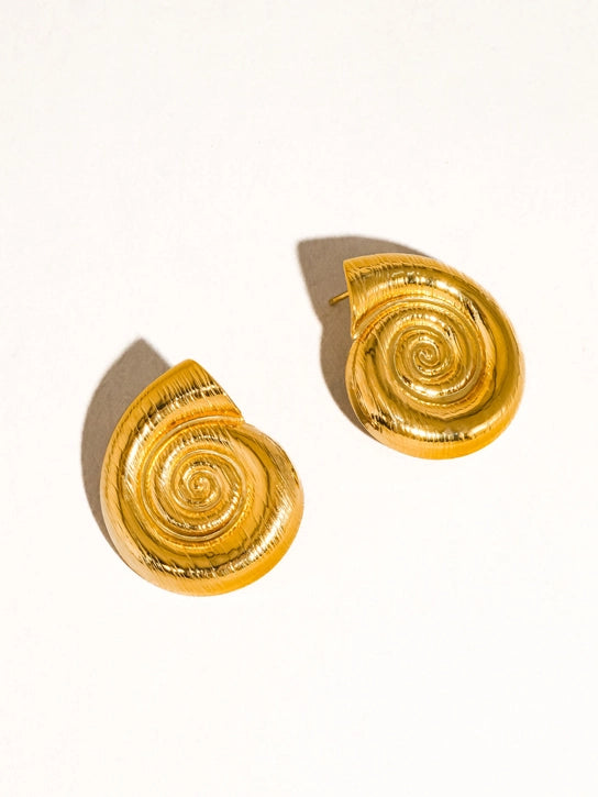 Coraline 18K Gold Non-Tarnish Seashell Stud